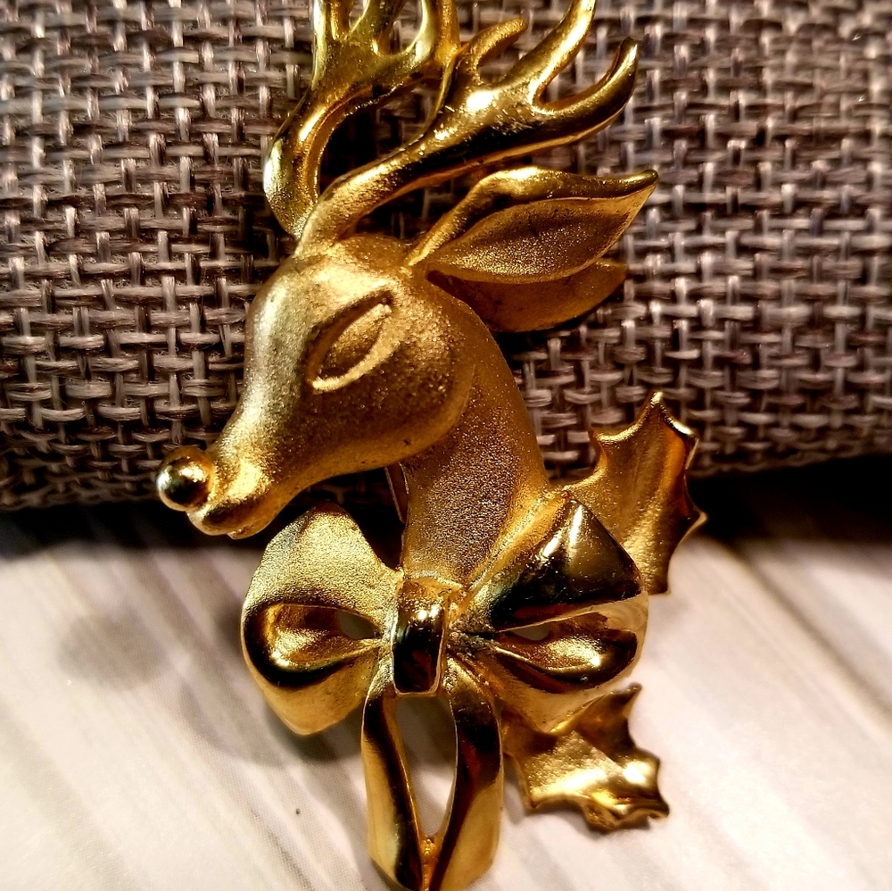 Vintage Reindeer brooch holiday pin Christmas jewelry Estate jewelry